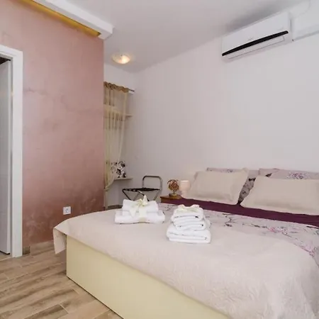 Apartment & Lady O - Double With Terrace *